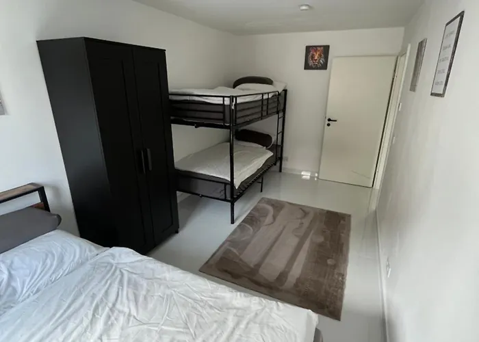 2 Moderne Wohnung Nahe Museum